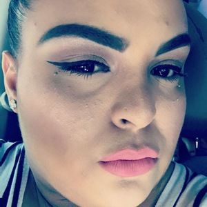 Meet your Posher, Channeska